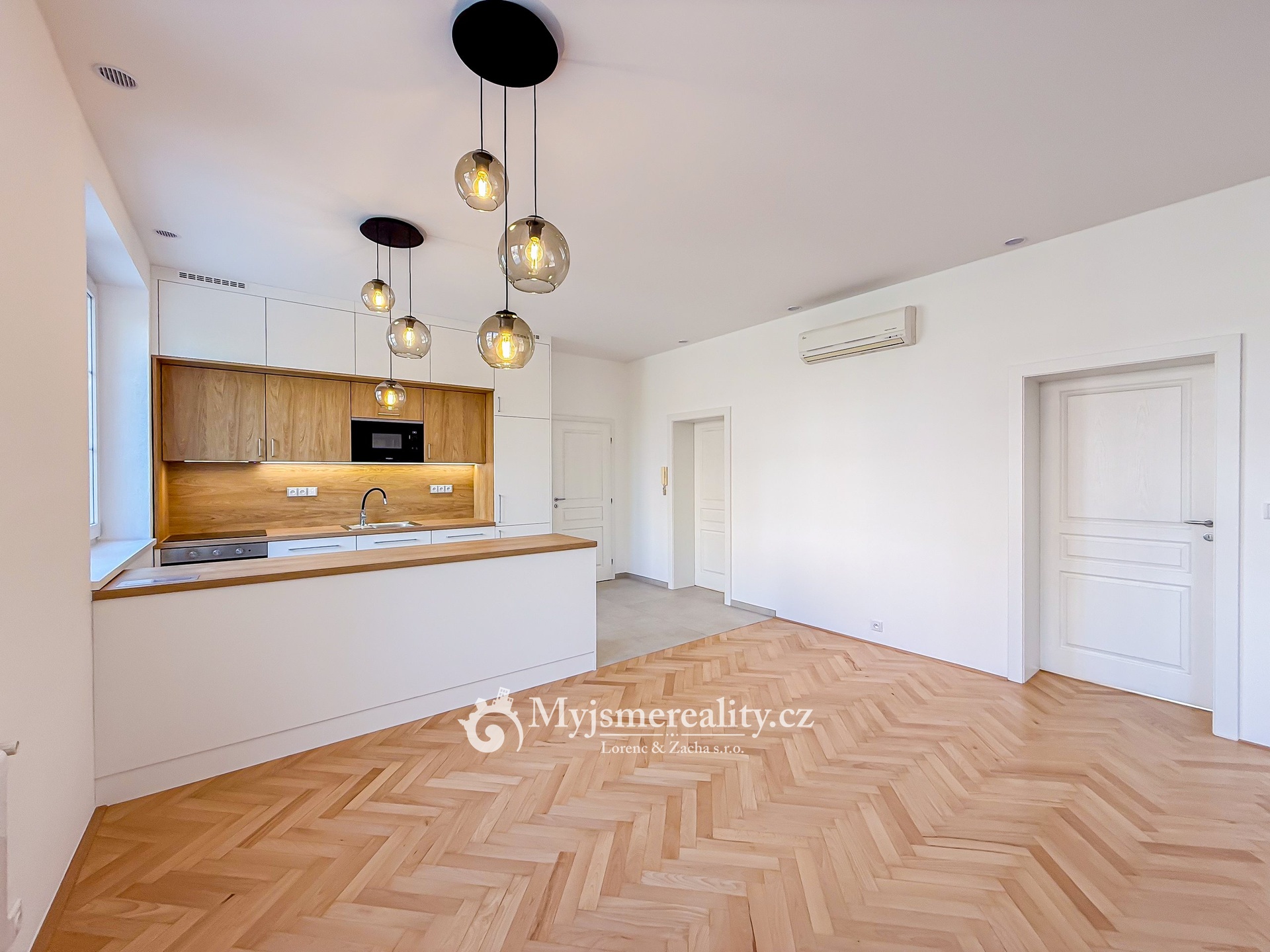 Fotografie k pronájmu nemovitosti