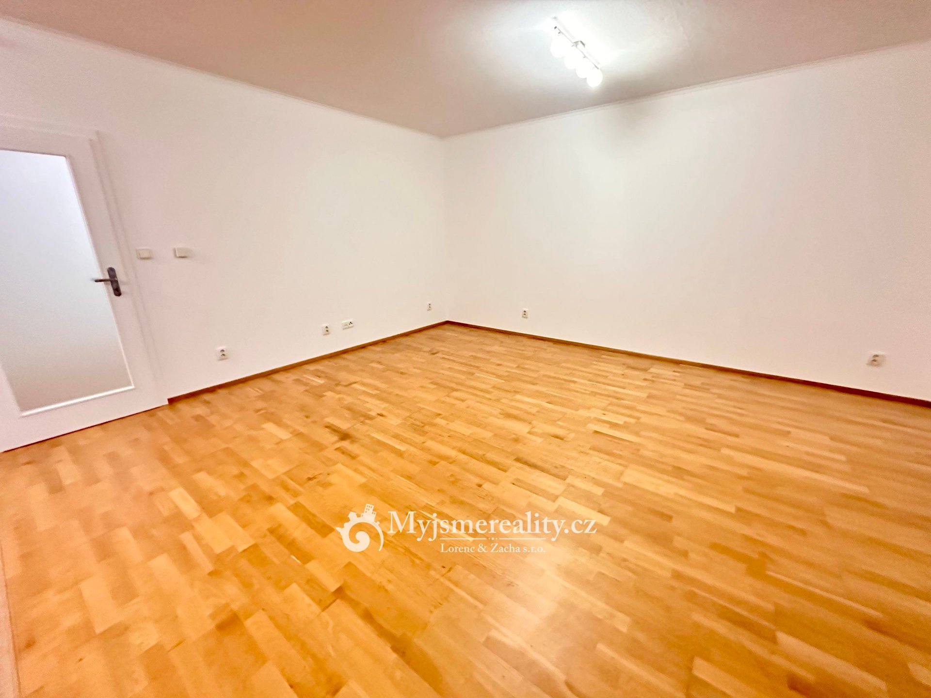 Fotografie k pronájmu nemovitosti