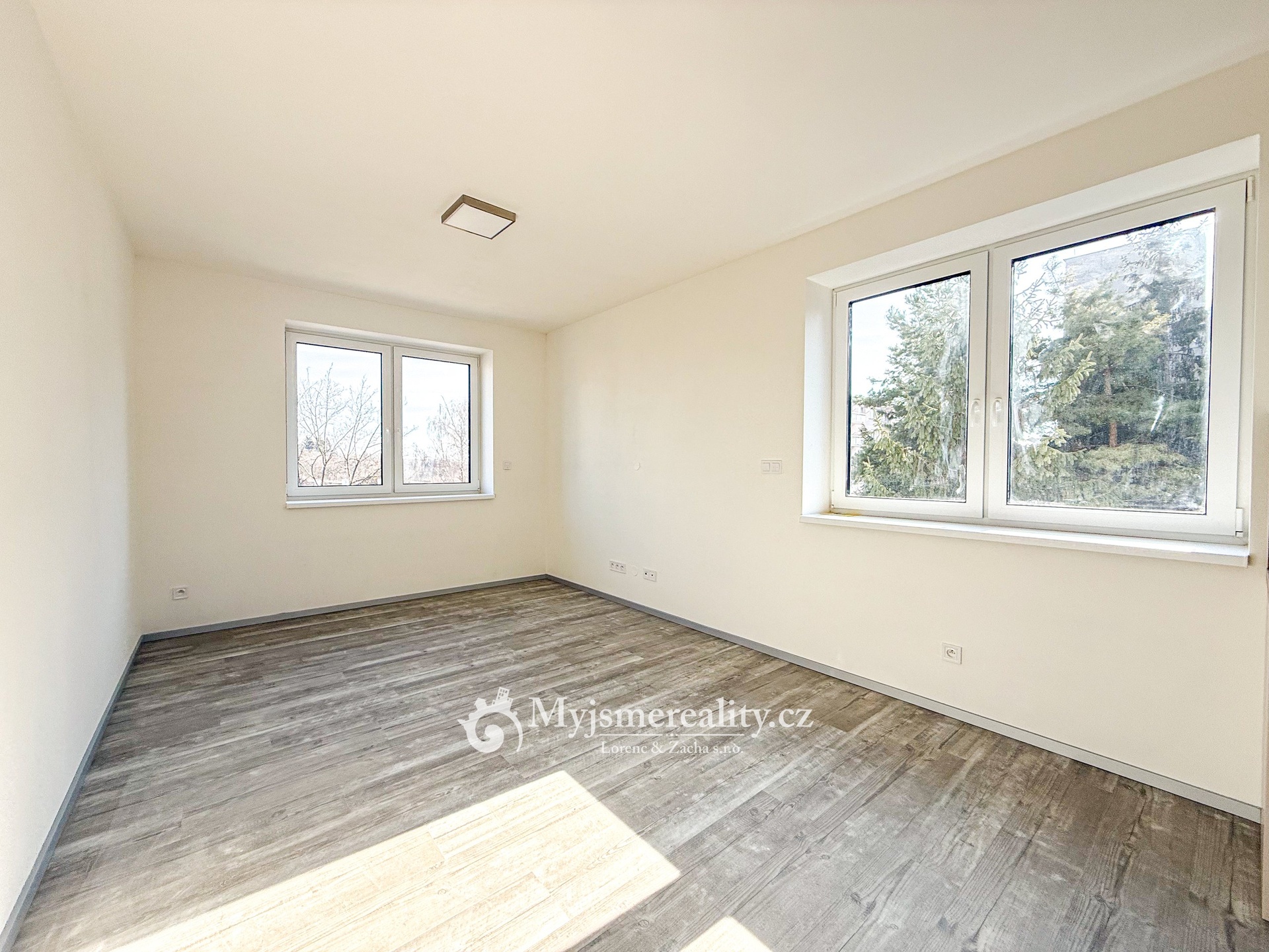 Fotografie k pronájmu nemovitosti