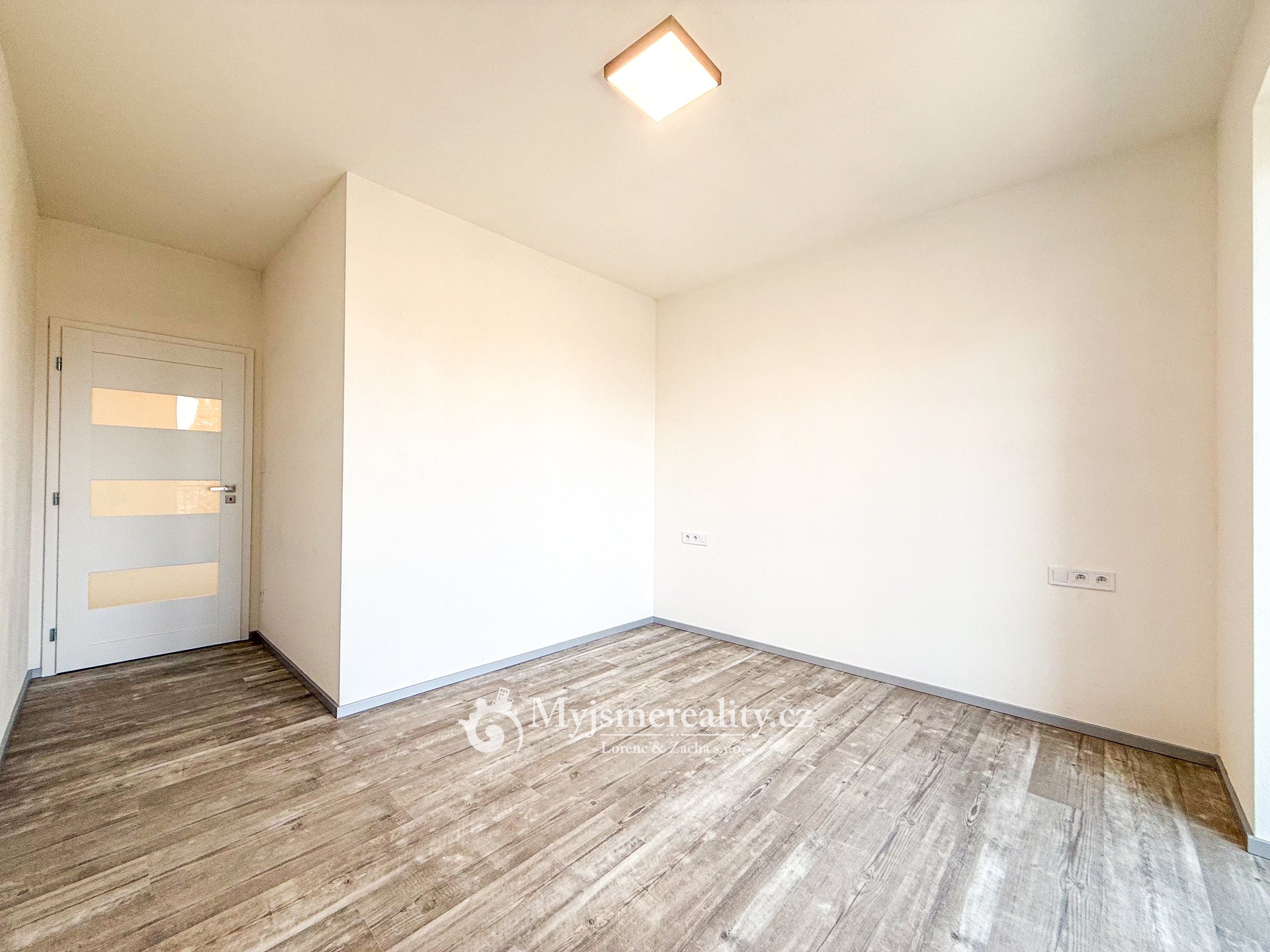 Fotografie k pronájmu nemovitosti