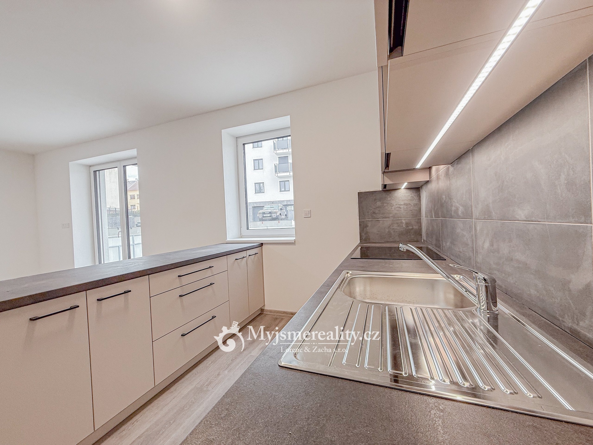 Fotografie k pronájmu nemovitosti