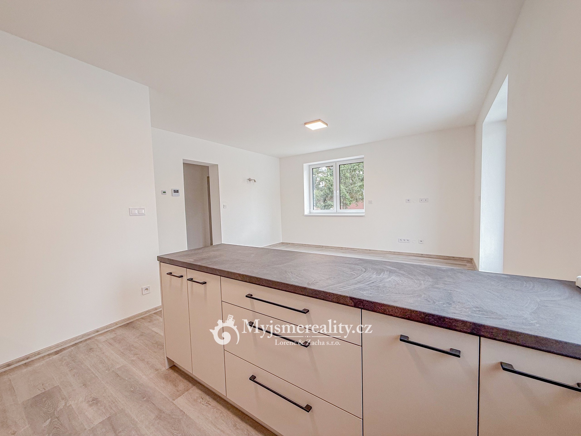 Fotografie k pronájmu nemovitosti